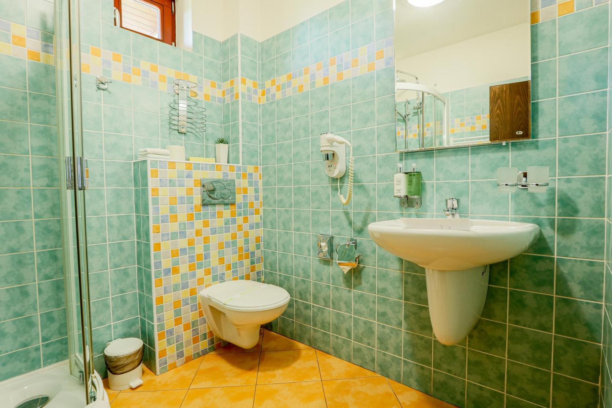 Grand Hotel Senica, Garni Bagian luar foto