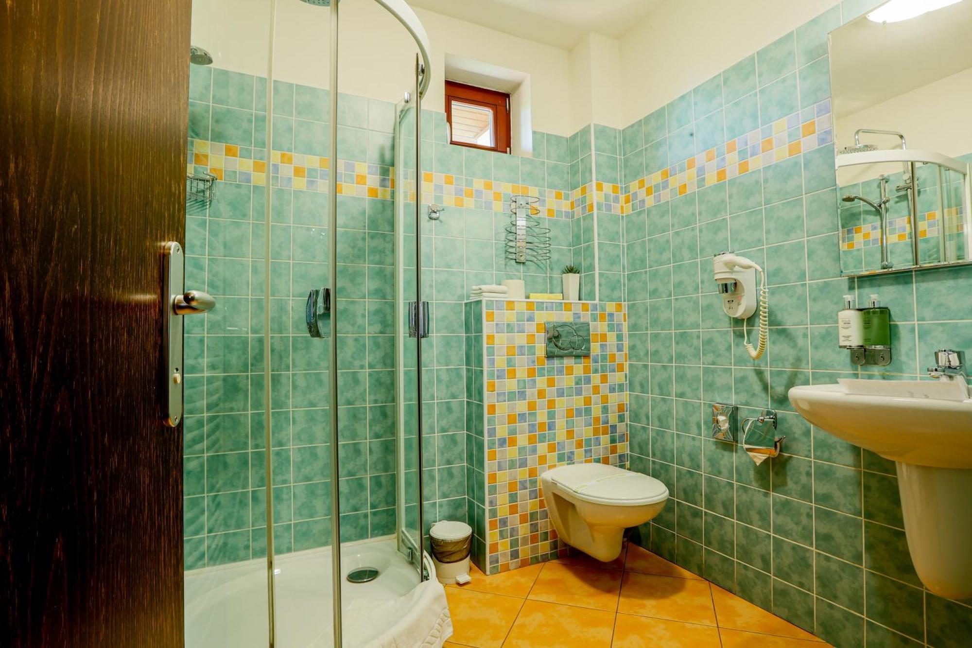 Grand Hotel Senica, Garni Bagian luar foto